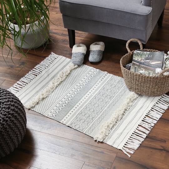 DII® Shabby Chic Textured Hand-Loomed Shag Rug